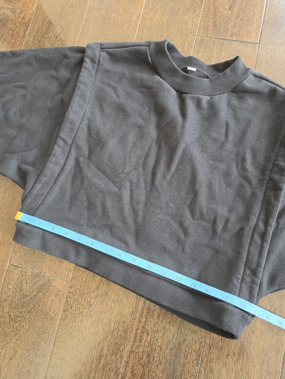 Alo Yoga Cropped Pullover Black Active Sweatshirt
